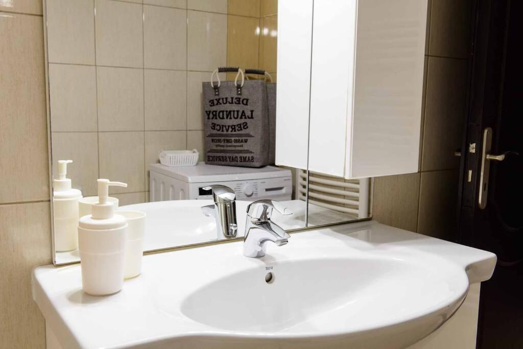 50 M Kerameikos Metro Cosy Luxury Apartment Athena Bagian luar foto